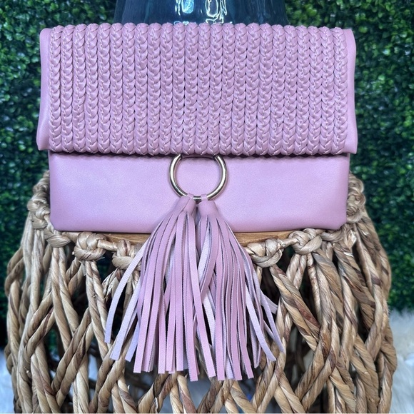 Auve pink tassel pull clutch - Picture 1 of 5